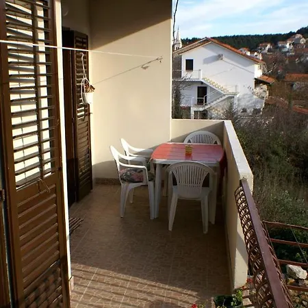 With A Parking Space Jelsa, Hvar - 4002 Apartament Jelsa (Hvar)